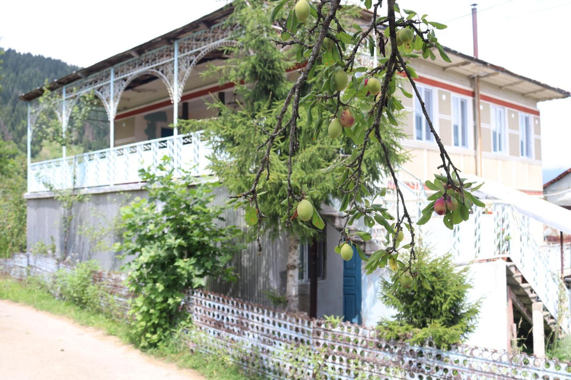 Armazi Hotel Khulo Exterior photo