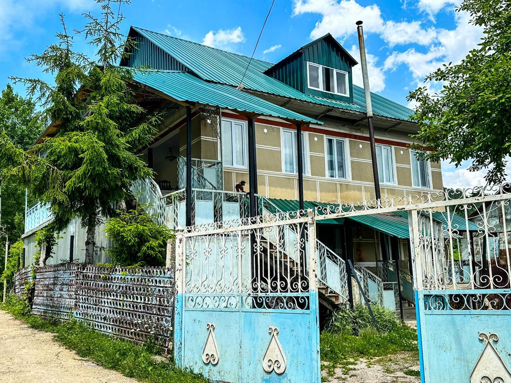 Armazi Hotel Khulo Exterior photo