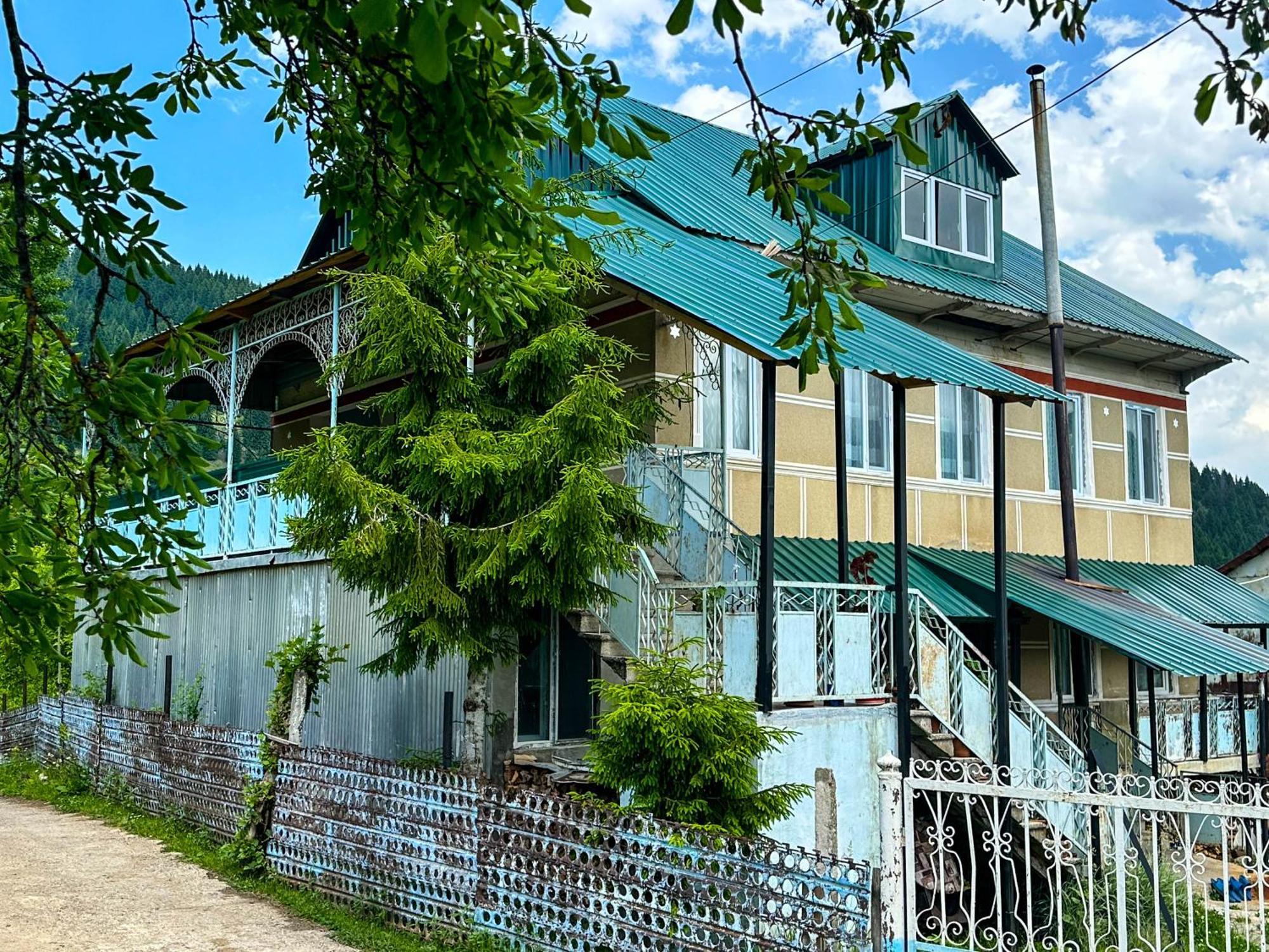 Armazi Hotel Khulo Exterior photo